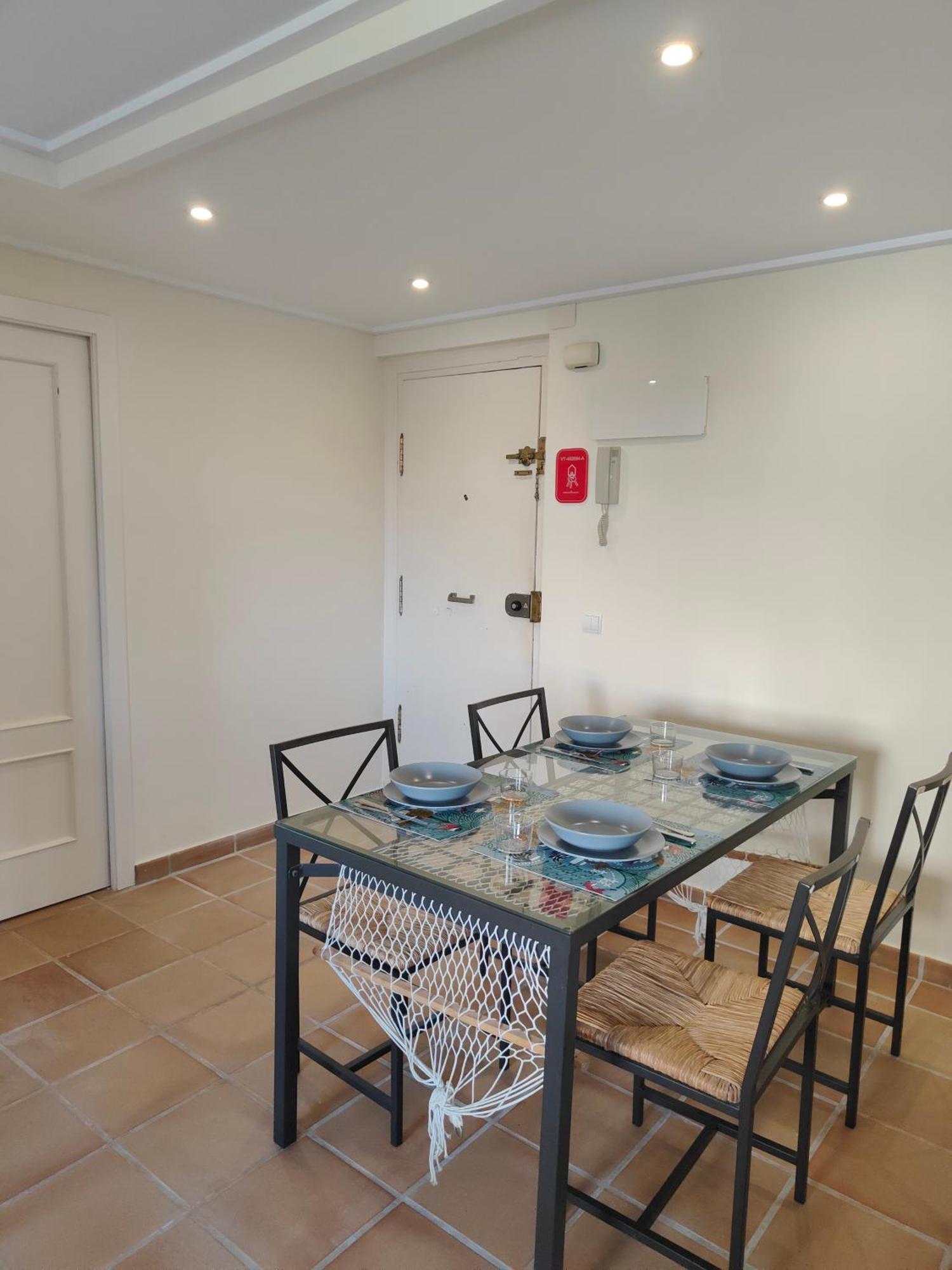 Seaside Beach-Lounge Alicante Ел Кампело Екстериор снимка