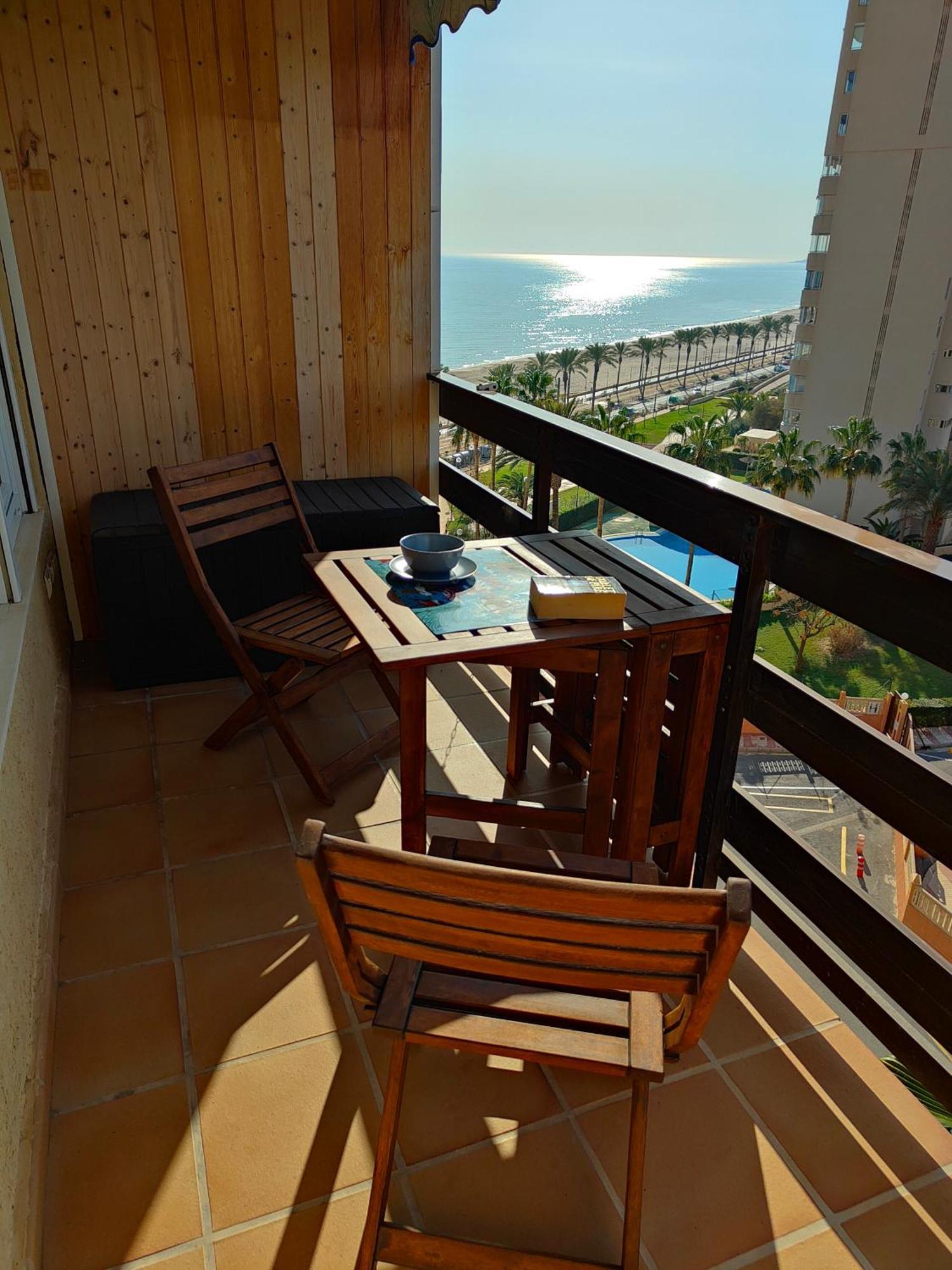 Seaside Beach-Lounge Alicante Ел Кампело Екстериор снимка