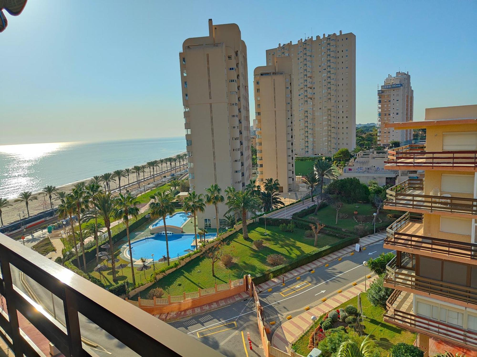 Seaside Beach-Lounge Alicante Ел Кампело Екстериор снимка