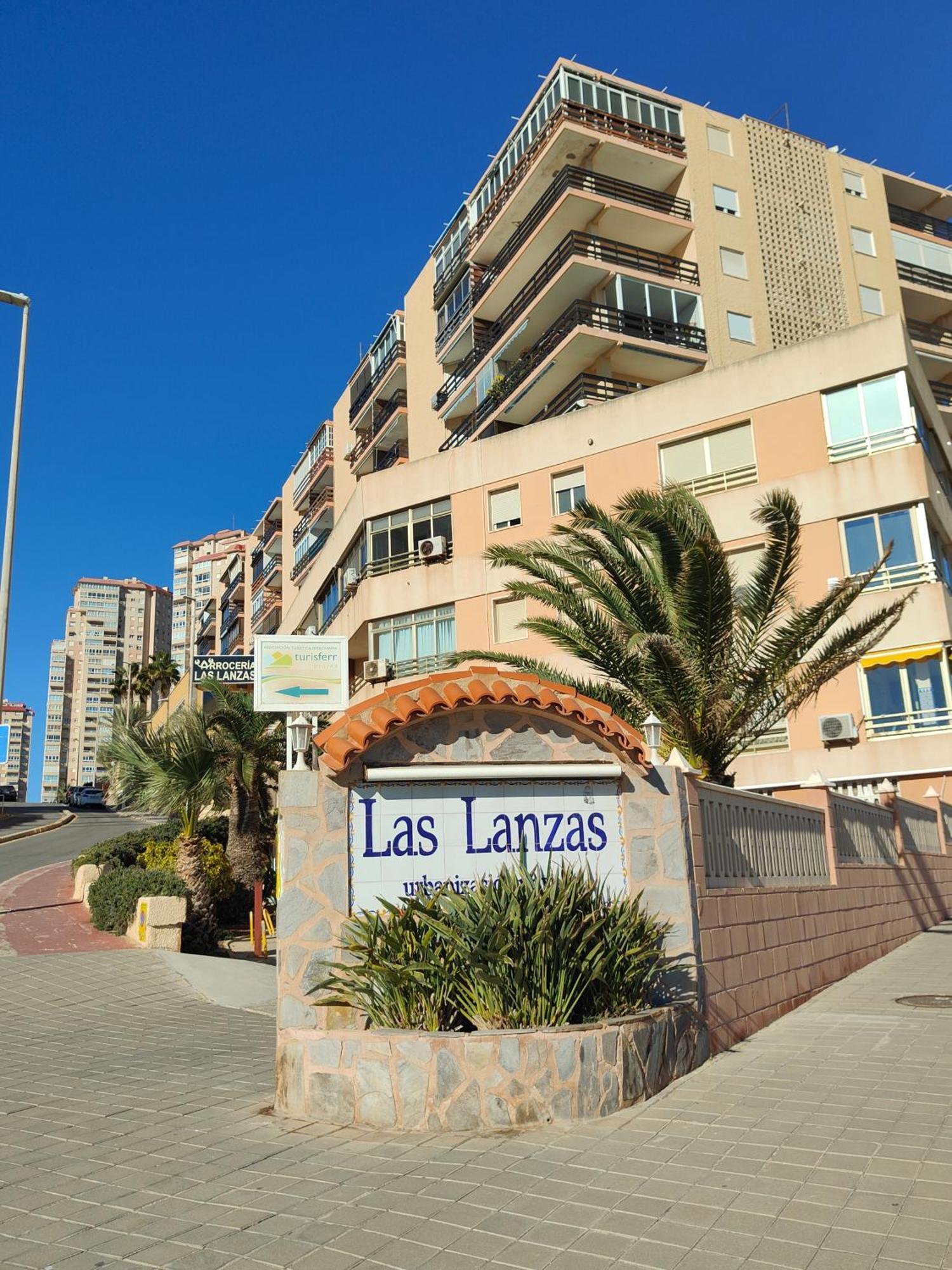 Seaside Beach-Lounge Alicante Ел Кампело Екстериор снимка