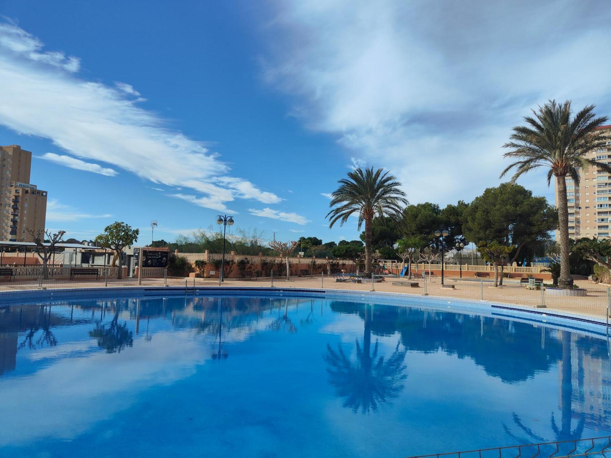 Seaside Beach-Lounge Alicante Ел Кампело Екстериор снимка